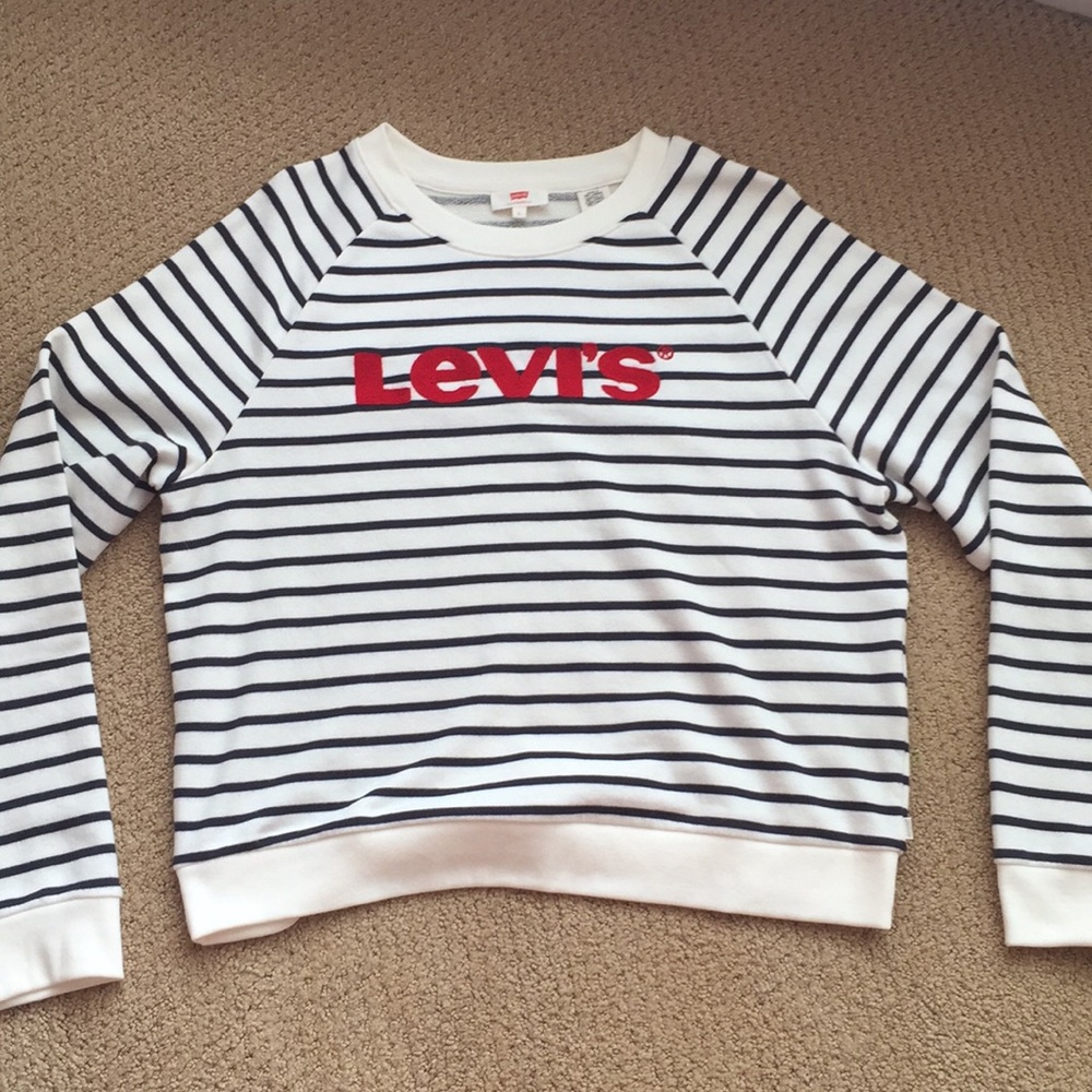 levi’s size L cropped sweater